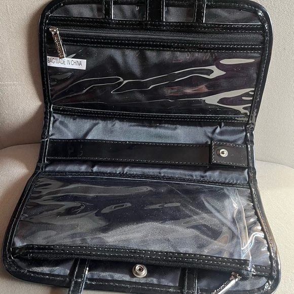 2/$30 PHILOSOPHY Black Patent Cosmetic Makeup Bag Organizer Travel Case. - Picture 4 of 12